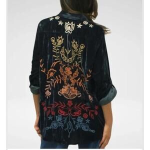 Embroidered Button Down Shirt - Black